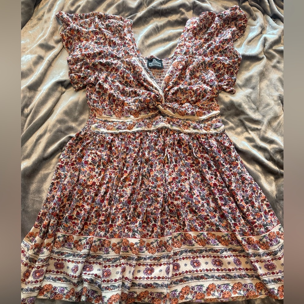 Mini floral dress size small